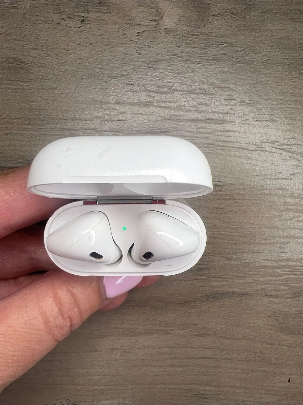 Apple AirPods 1st Generation with Charging Cable